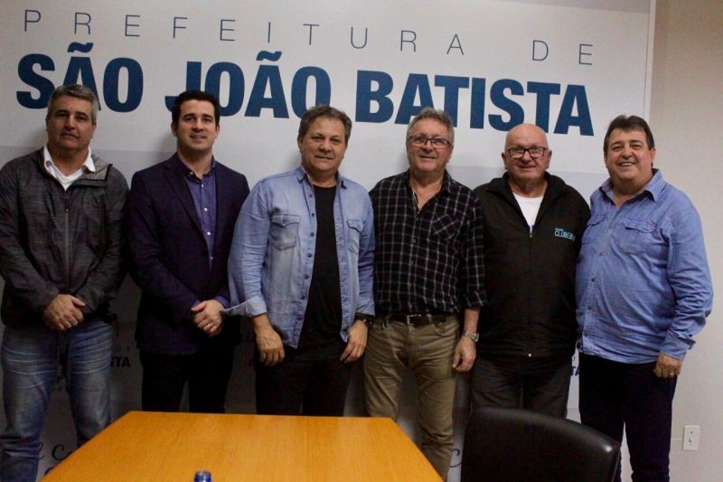 Brusque poderá mandar jogos em SJB