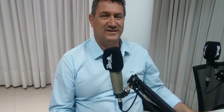 Adalto Gomes diz que vai resolver a situação da maternidade de Tijucas