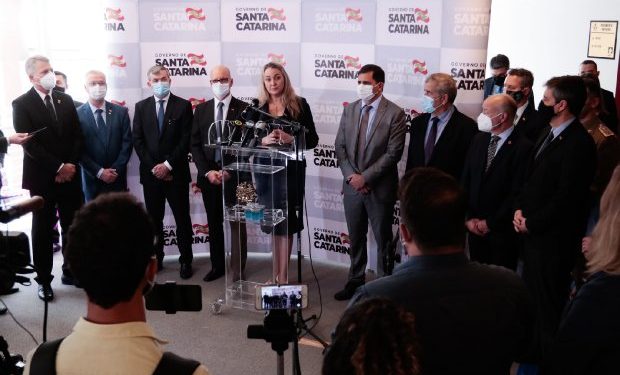 Governadora Daniela Reinehr conclama união da sociedade catarinense