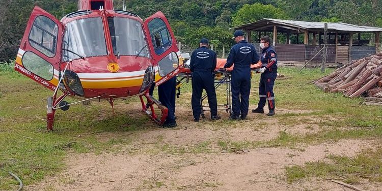 Motociclista fica gravemente ferido em acidente, em São João Batista
