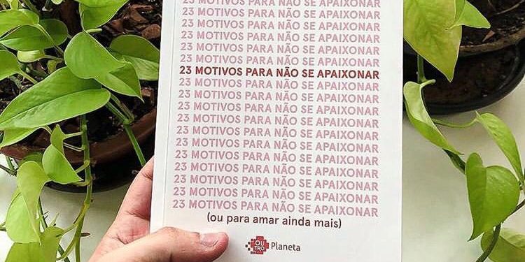 Catarinense Gabie Fernandes lança livro com temática amorosa