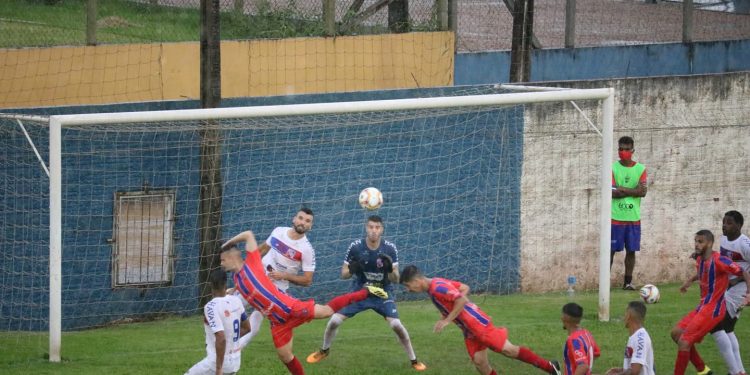 Atlético Batistense e Carlos Renaux empatam na abertura da Série C