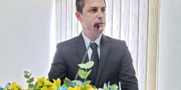 Edésio Tomasi é eleito presidente do Poder Legislativo de São João Batista