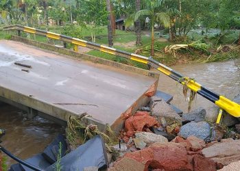 Chuva danificou 11 pontes em São João Batista. Duas cairam