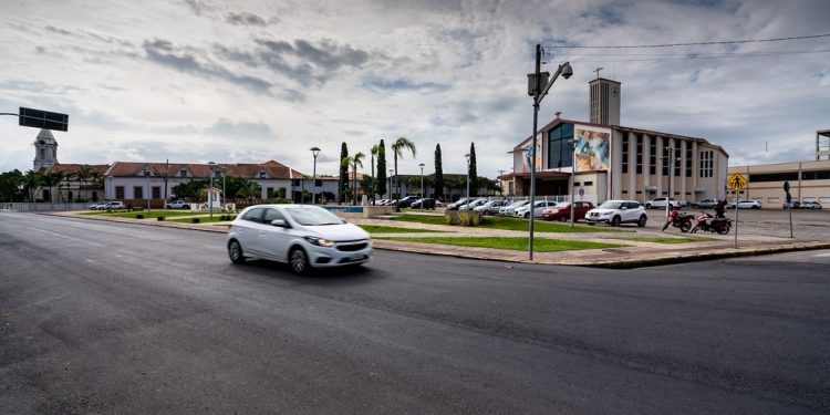 Asfalto na avenida Beira Rio, em Tijucas, já beneficia o município e a região