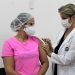 Enfermeira é a primeira vacinada contra Covid-19 em São João Batista