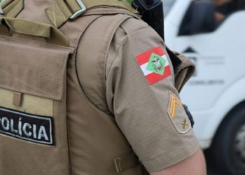 Sem efetivo para fazer condução, homem detido é deixado na rodoviária