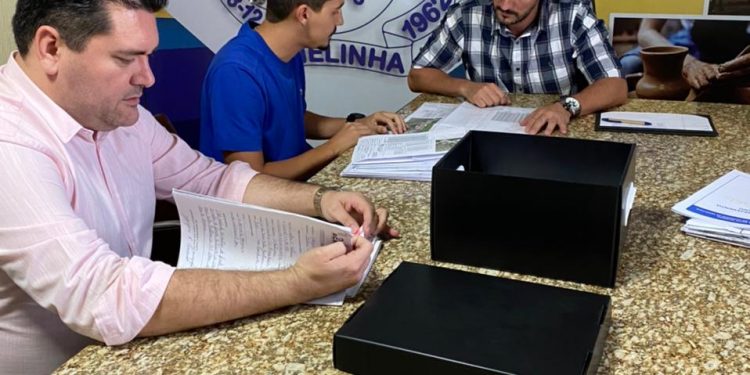 Reunião debate situação do Reurb em Canelinha