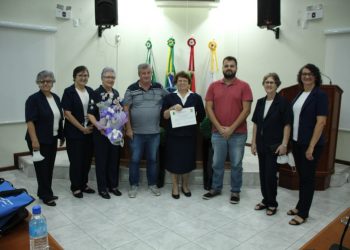 Irmã Anna Tomelin recebe título de cidadã neotrentina