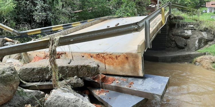 Defesa Civil alerta para mais chuva e alagamentos em São João Batista e região