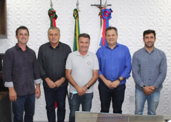 Deputado visita São João Batista e recebe pedidos de recursos