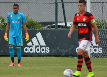Ex-Flamengo, Dener Machado se aposenta aos 23 anos, após contusões no joelho