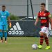 Ex-Flamengo, Dener Machado se aposenta aos 23 anos, após contusões no joelho