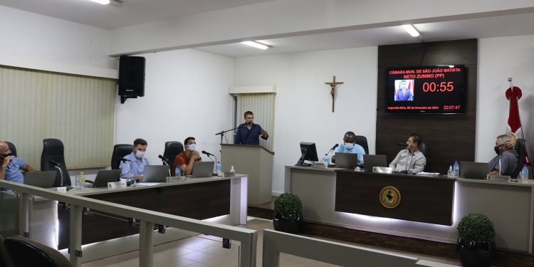 Vereadores apresentam 15 indicações. Dois projetos vão a leitura