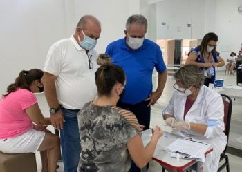 Profissionais da Educação de Tijucas começam a ser testados para Covid-19