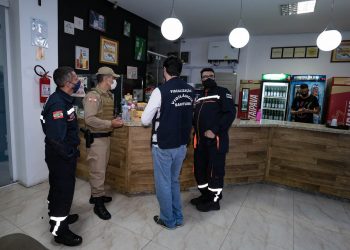 Forças de segurança fiscalizam cumprimento de decreto de lockdown