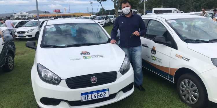 Nova Trento recebe um veículo para a Assistência Social