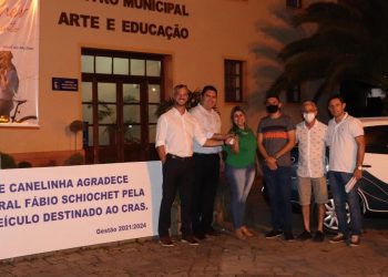 Canelinha recebe dois veículos para área de Assistência Social