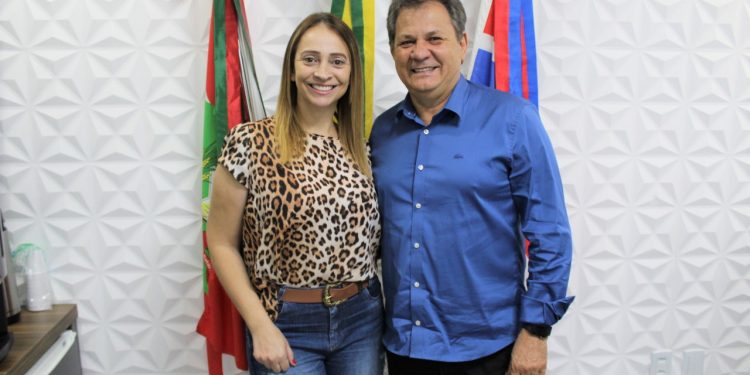 Rúbia Tamanini assume a Secretaria de Assistência Social, em São João Batista