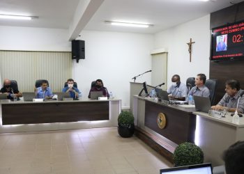 Vereadores apresentam moção contra declarações de membros do Executivo, em São João Batista