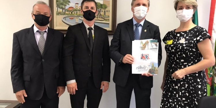 Batistenses buscam recursos de emendas em Brasília