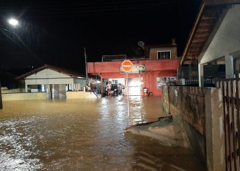 Chuvas provocam problemas na captação e Sisam pede economia de água