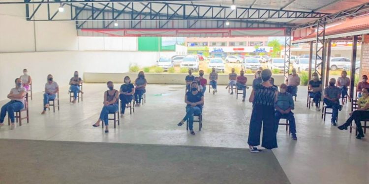 Secretaria de Saúde atualiza empresas sobre panorama de combate à Covid-19