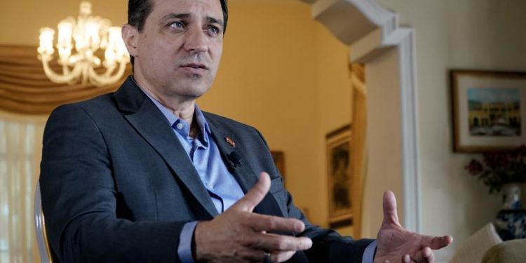 Tribunal acata denúncia dos respiradores e Moisés será afastado pela 2ª vez