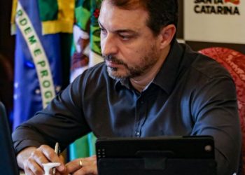 Moisés determina estudo para implantação de auxílio emergencial em Santa Catarina