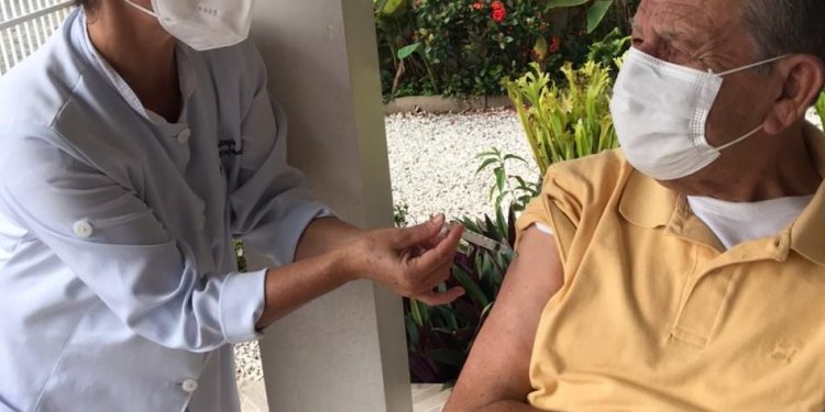 São João Batista terá vacinação para idosos com mais de 80 anos neste sábado