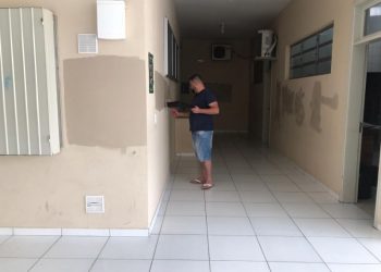 Escola de Nova Trento é alvo de pichação pela segunda vez na mesma semana