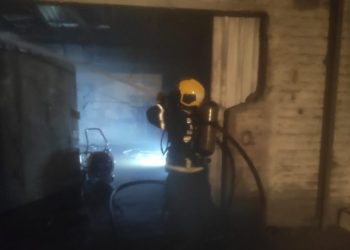 Incêndio destrói galpão de empresa em Tijucas