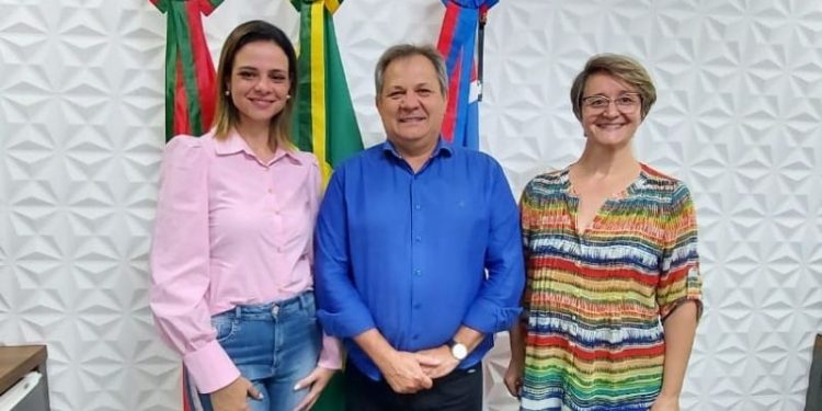 Karla Dalsenter é nomeada secretária adjunta da Saúde de São João Batista