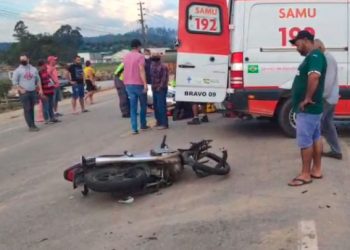 Motociclista fica gravemente ferido em acidente na SC-410