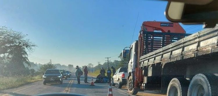 Colisão entre moto e carro em rodovia deixa um ferido na SC-410