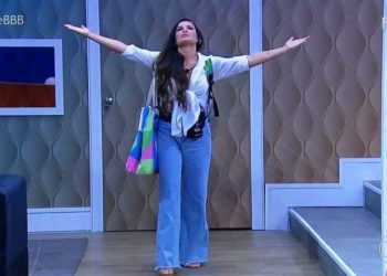 Jeans wide leg já é a trend mais usada da estação