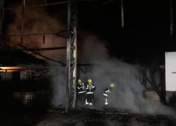 Incêndio destrói parte do Centro de Eventos de Nova Trento
