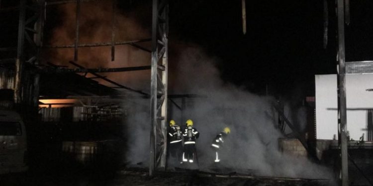 Incêndio destrói parte do Centro de Eventos de Nova Trento