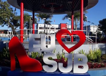 Praça da Prefeitura ganha letreiro especial