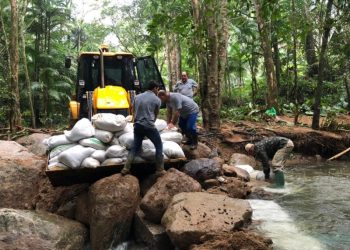 Canelinha faz mutirão para recuperação da cidade após as chuvas
