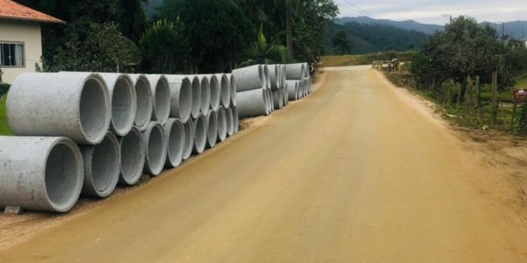 Estrada Geral da Arataca receberá mais 300 metros de pavimentação