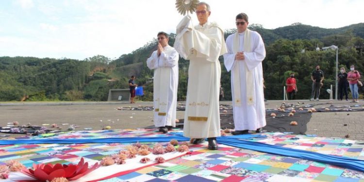 Santuário prepara celebração e “Tapete Virtual” para o Corpus Christi