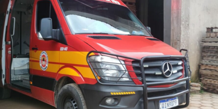 Homem morre após cair de telhado de galpão, em Canelinha