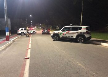 PM realiza barreiras com apreensões em SJB e região