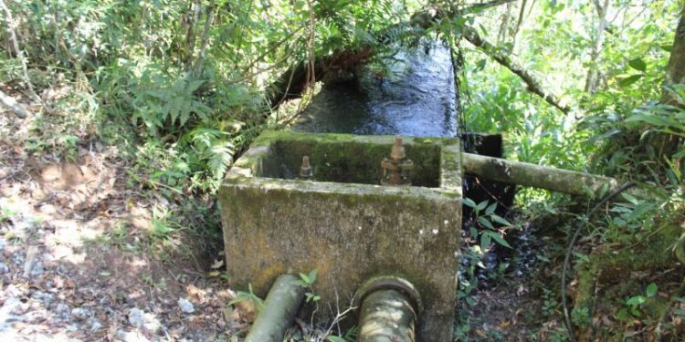 Adutora rompe e Sisam solicita à população que economize água