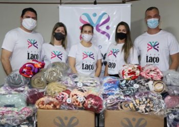 Famílias de Canelinha afetadas pelas fortes chuvas recebem cobertores