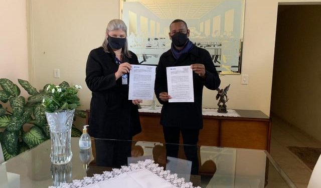 Universidade firma parceria com Comunidade Bethânia