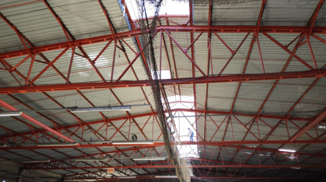 Cobertura do Centro de Eventos de SJB está em processo de reconstrução