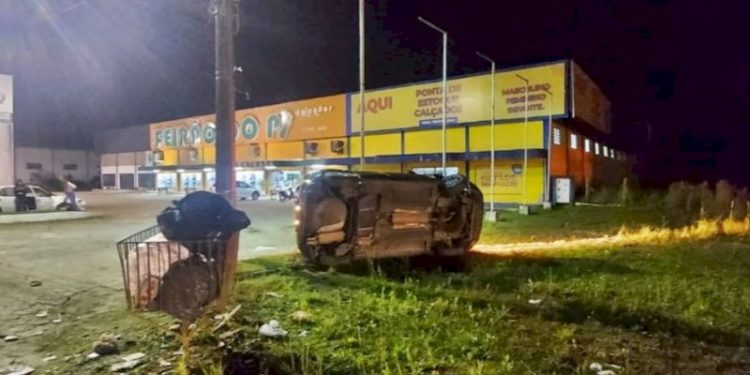 Mulher fica gravemente ferida em acidente na SC-410, em São João Batista