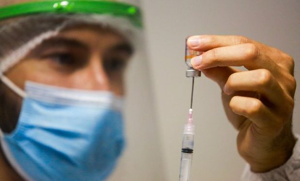 Óbitos de idosos por Covid-19 têm redução de 75%, com o avanço da vacinação em SC